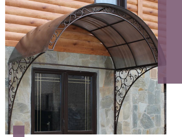 Арочные козырьки под ключ в Лангепасе: изготовление и монтаж