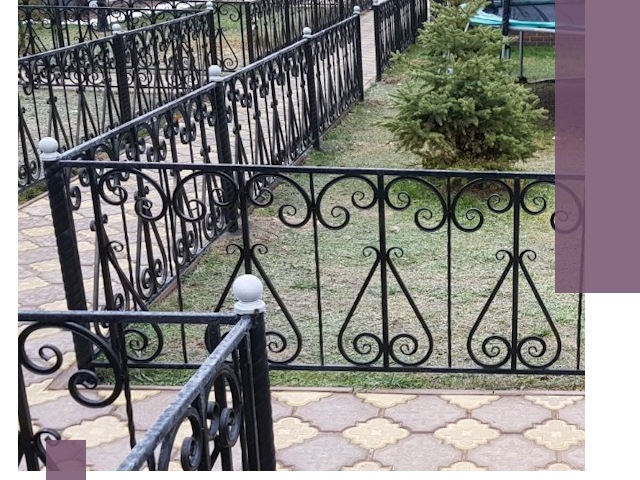 Кованые газонные ограждения под ключ в Лангепасе